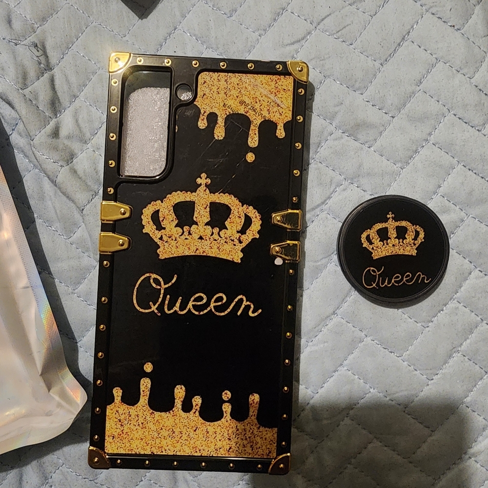 Queen Samsung Galaxy S21 Plus case cover  +socket, NWT